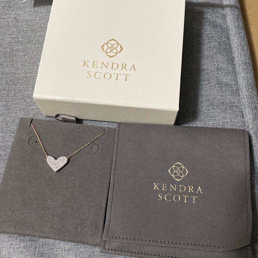 Kendra Scott Large Heart 14k Yellow Gold Pendant Necklace in White Diamond